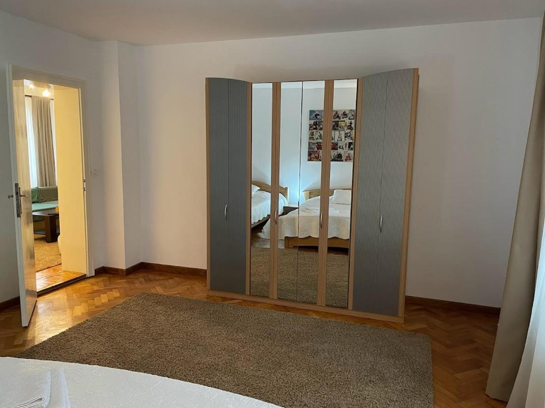 Crisan 40 Casa Muntean 100Mp 3Camere 3Paturi 1 Canapea 2 Dormitoare Parcare Timişoara Exteriör bild